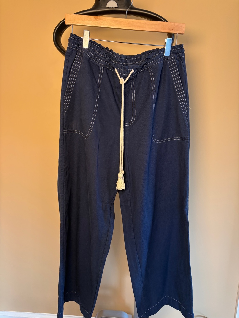Mixology Women’s Navy Drawstring Casual Pants
